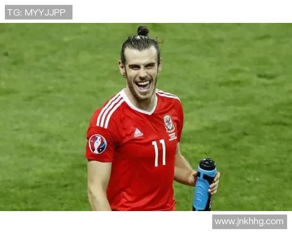 全球足球十大神级球星排名揭晓 谁是当今足坛无可争议的最佳球员